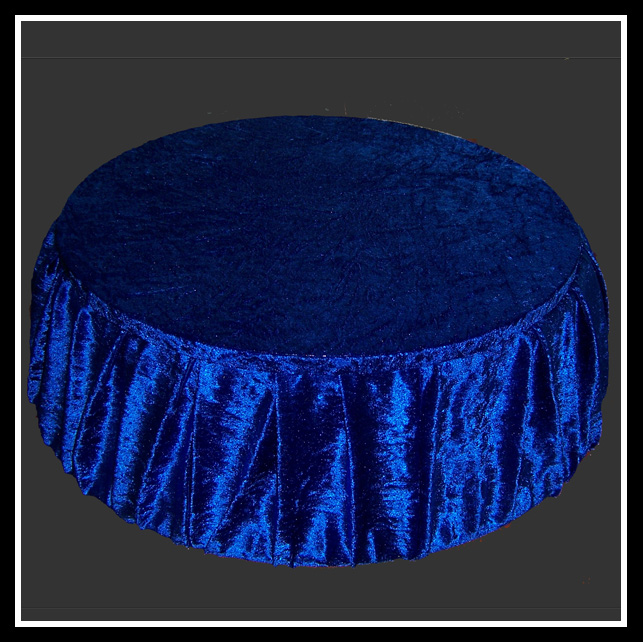 Open heart round stand blue cover
