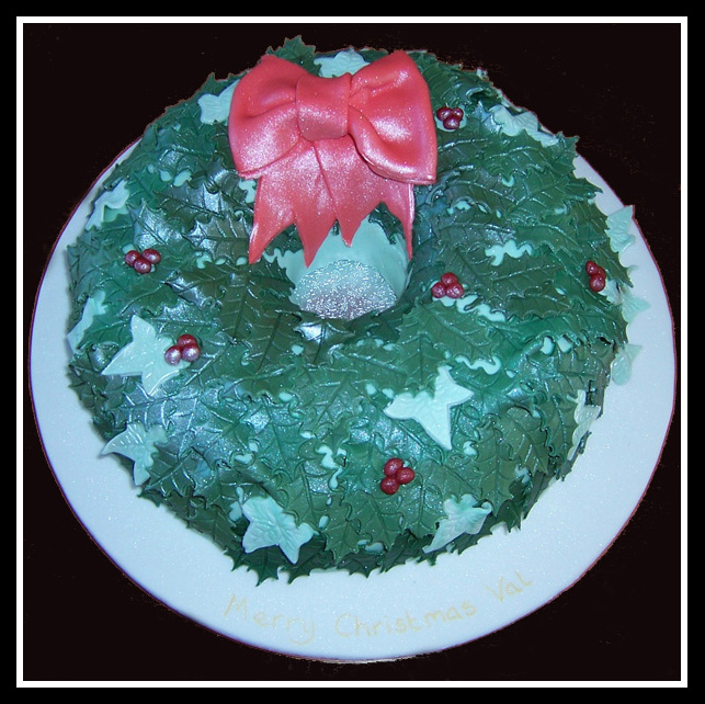 Holly Wreath cake with red bow